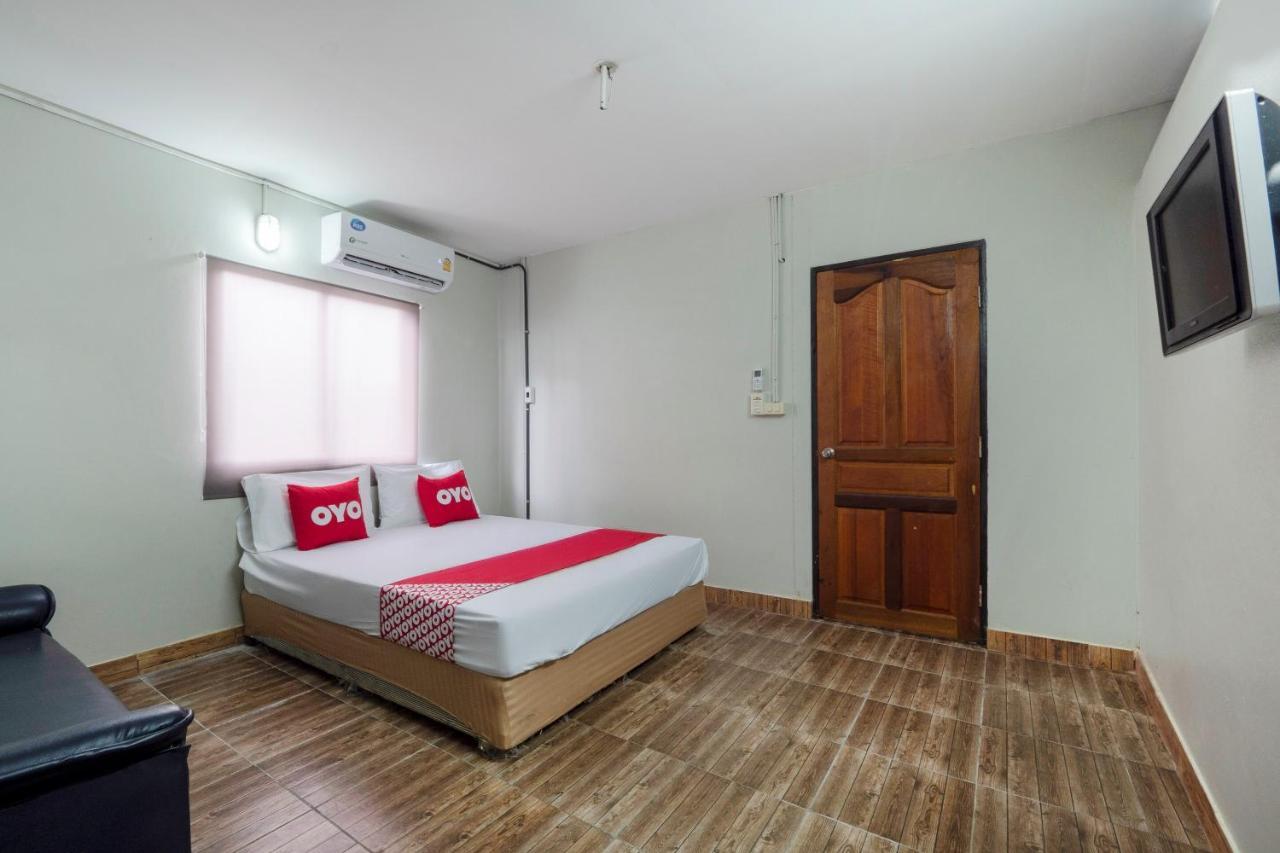 Oyo 1066 Encore Sea Side Патая Екстериор снимка
