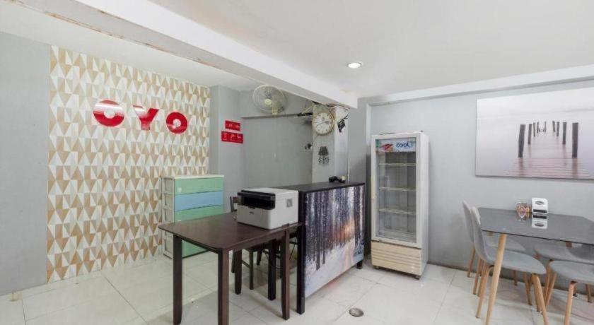 Oyo 1066 Encore Sea Side Патая Екстериор снимка