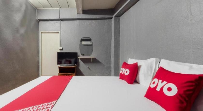 Oyo 1066 Encore Sea Side Патая Екстериор снимка